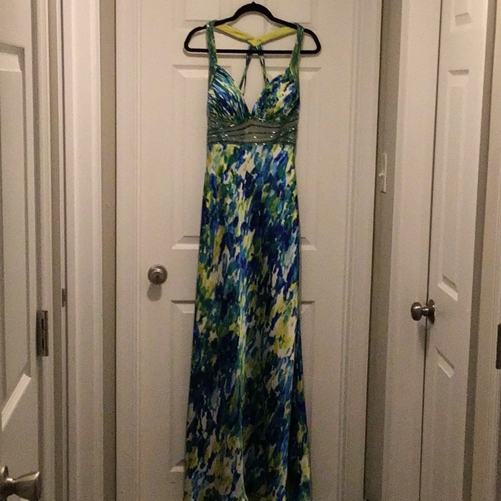Night gown, vintage style, backless with straps